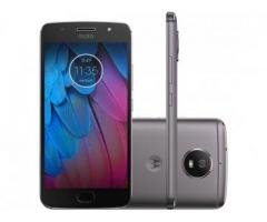 Smartphone Motorola Moto G5s 32GB Platinum - Dual Chip 4G Câm. 16MP + Selfie 5MP Tela 5,2