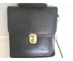 Londrina-malas e bolsas  diversas - usadas 43-98452-9185