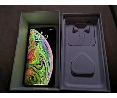 Apple iPhone XS Max 256GB Unlocked == $650